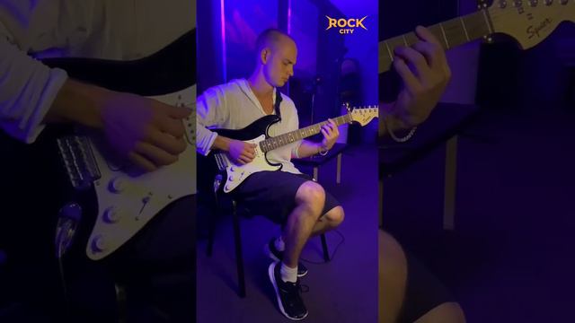Играть на гитаре - это сложно?!🤔 #музыка #искусство #школавокала #школагитары #школамузыки #укулеле