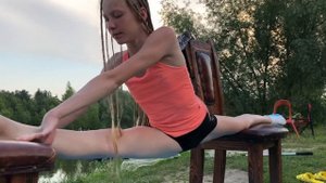STRETCHING. Rhythmic gymnast training with Kira Khristenko.