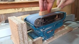 Простейшее приспособление для склейки рамки на ус