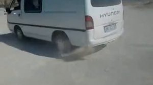 Hyundai H-100 3 Pedal