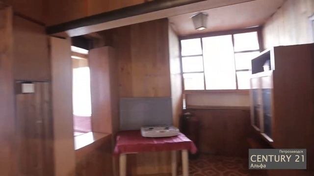 Предлагается к покупке двух этажный дом на берегу озера Ангозеро, на первой береговой линии.