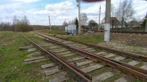 2тэ116 - 449 с грузовым поездом на жд переезде