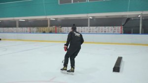ЛОЖНЫЙ БРОСОК В ХОККЕЕ | ОБЫГРЫШ В ХОККЕЕ