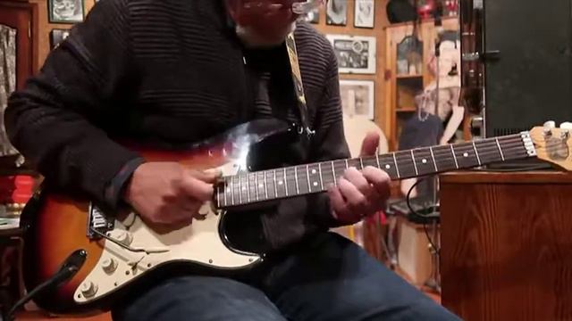 Frederic Cabanas improvisació amb la Fender Stratocaster 1987 Strat Plus guitar смотреть онлайн
