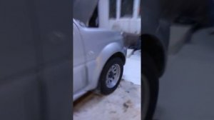 Замена тормозной жидкости в Suzuki Jimny.