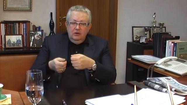 ДЕЛОВАЯ ХРОНИКА.НЕКРОЛОГ МЕДСТРАХОВАНИЕ БУКСУЕТ, ВРАЧА !!!