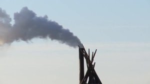 Ненцы, тундра, стойбище оленеводов... Как живут коренные северяне на лоне природы?