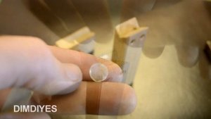 Как сделать самодельный клеевой пистолет из шприца.