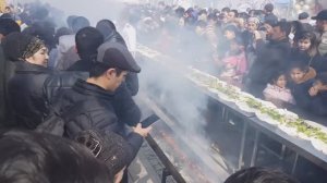 САМЫЙ БОЛЬШОЙ ШАШЛЫК рекорд в Узбекистане | Street food | Gurman TV