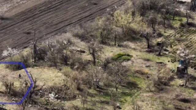 Арта 200-ой МСД гонит боевиков с занимаемых позиций...