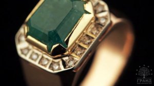 Мужская печатка с изумрудом и бриллиантами