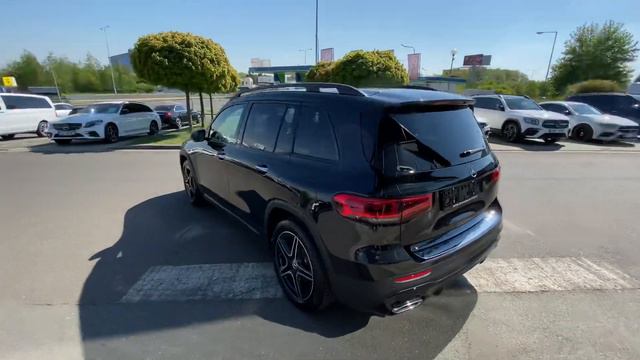 Mercedes Benz GLB 220d 4MATIC смотреть онлайн