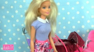 ИСПОРЧЕННАЯ КОЛЯСКА Барби Не Может Заплатить Мультики Мама Барби и Катя Для девочек IkuklaTV