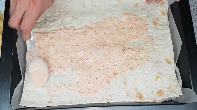 Банальный лаваш, а какая вкуснятина! Простой и быстрый рецепт в духовке. смотреть онлайн