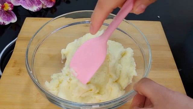 Картошку НЕ ЖАРЬТЕ! Испанский ТРЮК за 5 минут снова захватывает МИР! КАРТОШКУ ГОТОВЛЮ ТОЛЬКО ТАК. смотреть онлайн