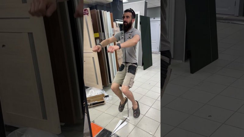 Монтаж откатной двери на скрытом механизме #оренбург #двери #бородатаядверь #invisible #doors