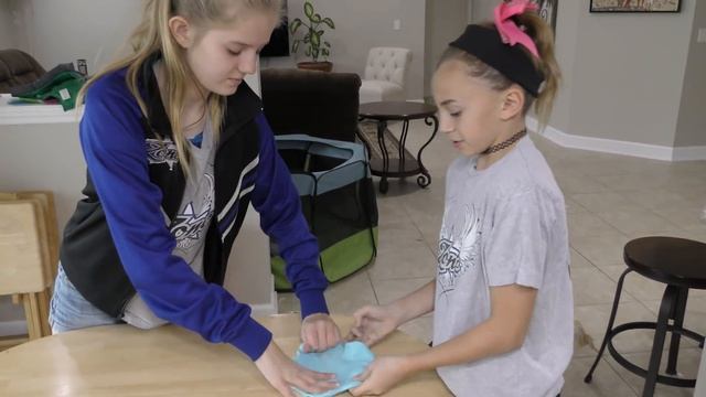 KAYLA AND VANESSA'S DAY TOGETHER | We Are The Davises смотреть онлайн