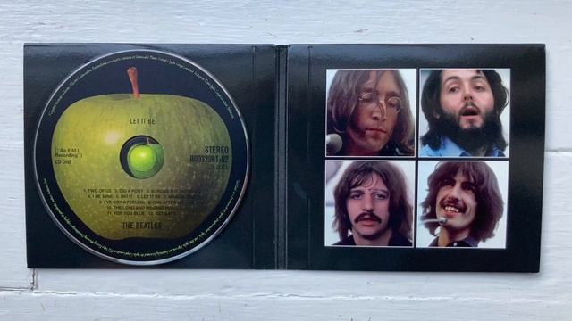 The Beatles LET IT BE Deluxe 2 CD Edition смотреть онлайн