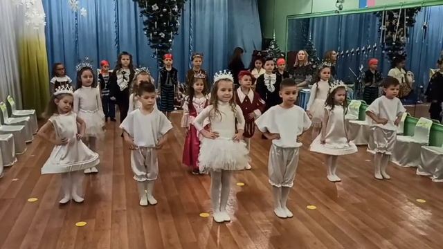 Новогодний утренник. Детский праздник смотреть онлайн