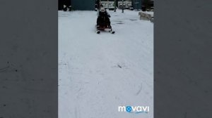 Миниснегоход Хаски, покатушки в ограде.