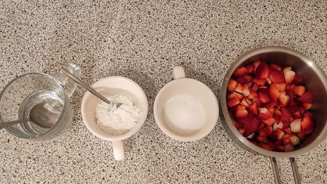 Торт красный бархат на сковороде . Готовим клубничное конфи.