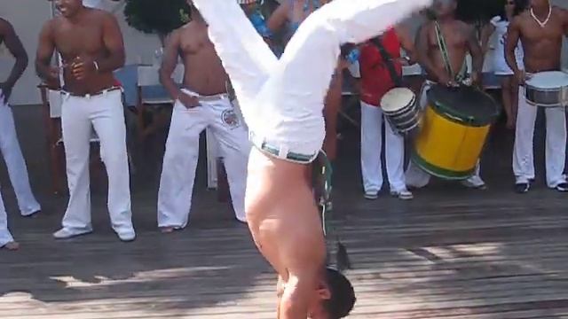 FESTIVAL DE CAPOEIRA MARBELLA 2010 - EXHIBITION IN OCEAN CLUB - www.capoeiramarbella.com смотреть онлайн