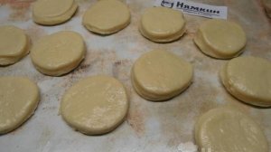 Мятные пряники с повидлом на кислом молоке в духовке