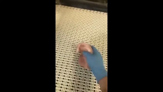 Как "накачивают" филе курицы на фабрике смотреть онлайн