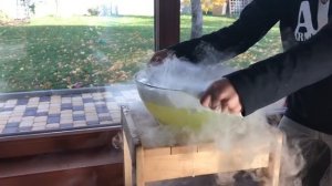 СУХОЙ ЛЁД ! Красивые эксперименты с сухим льдом