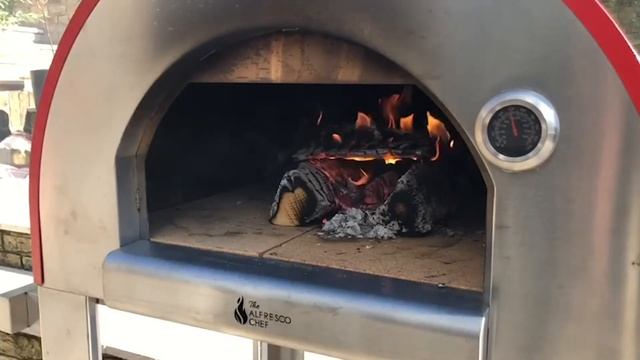 How to roast chicken in an Alfresco Chef Wood Fired Pizza Oven смотреть онлайн