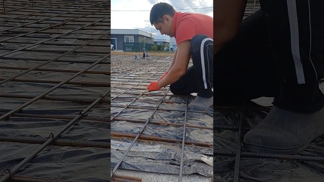 Как вязать арматуру легко. Вязка арматуры для монолитной плиты смотреть онлайн