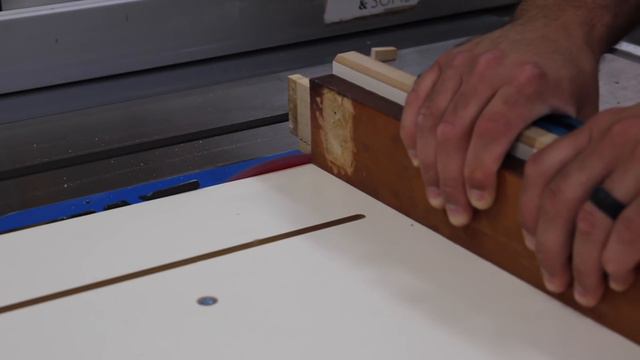 Antique Vanity - HVLP Spray Finish смотреть онлайн