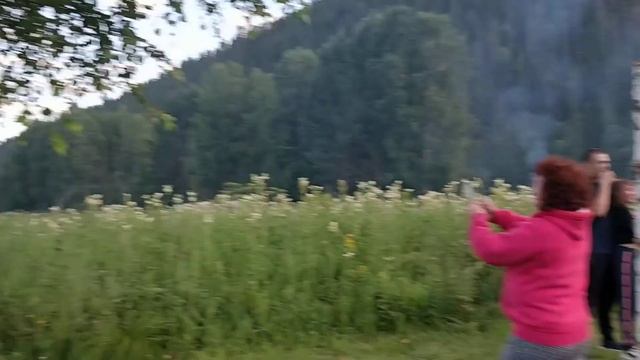 СПЛАВ ПО РЕКЕ МАНА. СТОЯНКА И РАЗВЛЕКАЛОВКИ В ГЛУХОЙ ТАЙГЕ. 18.07.2020. смотреть онлайн