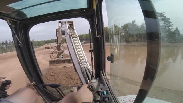 Building a Golf Course смотреть онлайн