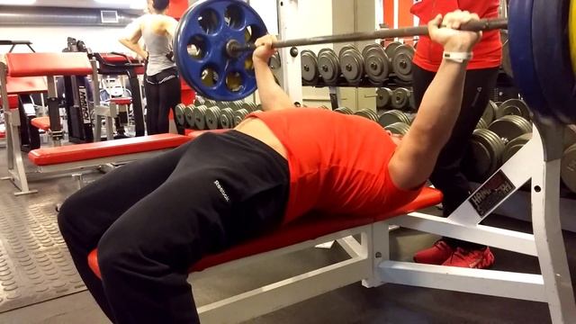 Жим лежа 150кг на 17 повторений.собственный вес 105,0 смотреть онлайн