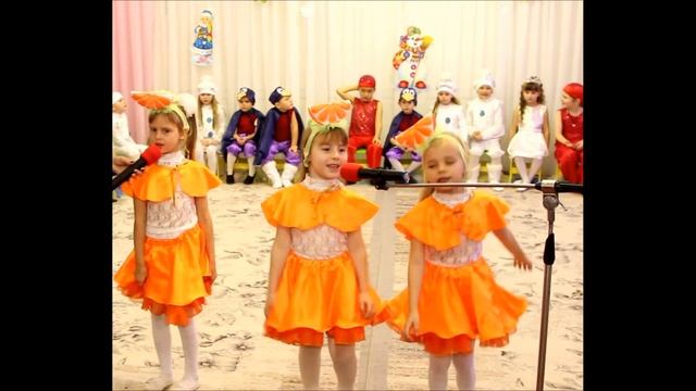 Пісня мандаринок та підводка до них на Новорічне свято. смотреть онлайн
