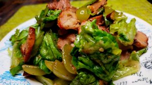 Салат из остатков шашлыка, отличный рецепт если осталось мясо после пикника.