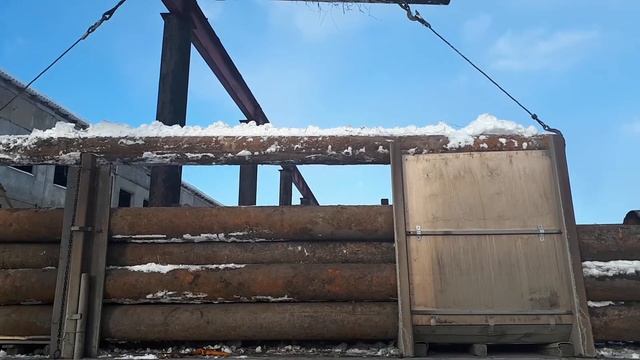 Погрузка б/у трубы в грузовую машину смотреть онлайн