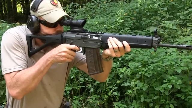 Sig Sauer 551A1 Rifle смотреть онлайн
