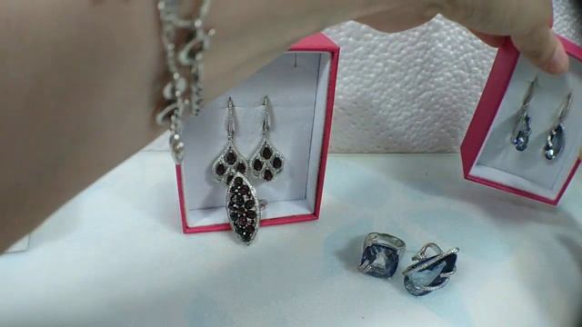 Обзор 129 ювелирный aliexpress. Gem's Ballet серебро, черный гранат, иолиты, кольцо с деффектом