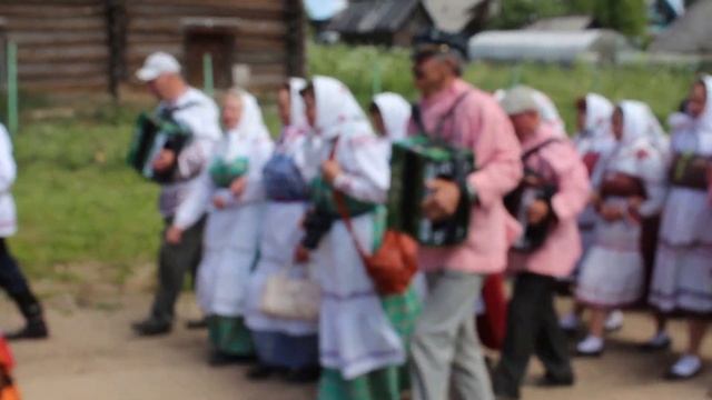 Троицкое заговенье в деревне ПожарИще Вологодской области,гулянье в соседнюю деревню..