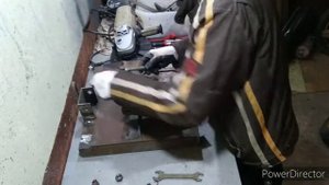 Торцовочная пила из болгарки. Подготовка к покраске.