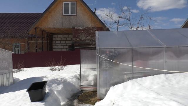 ДЕЛАЕМ ФОРТОЧКИ НА ПОЛИКАРБОНАТНУЮ ТЕПЛИЦУ СВОИМИ РУКАМИ/ КУРЫ, ИНДЮКИ, ДЕРЕВНЯ. смотреть онлайн