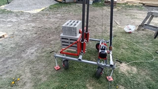 Мобильный подъемник для блоков и раствора + Станок для мотобура. Тест драйв. Третья серия. смотреть онлайн