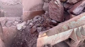 Строительство, камни для щебня