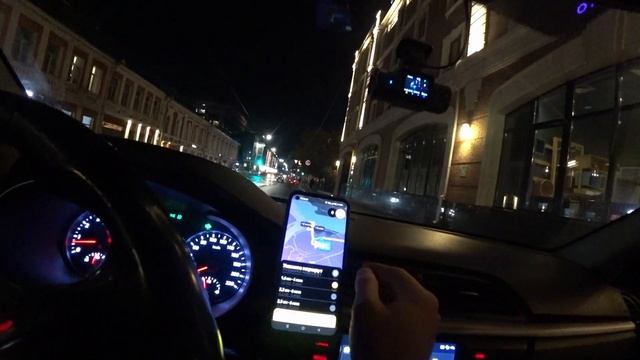 Яндекс Такси, веселые пассажиры в Тарифе Эконом.