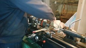 Разворачиваем конус морзе 1 в пиноле задней бабки ТВ16. #тв4 #тв16 #нгф-110