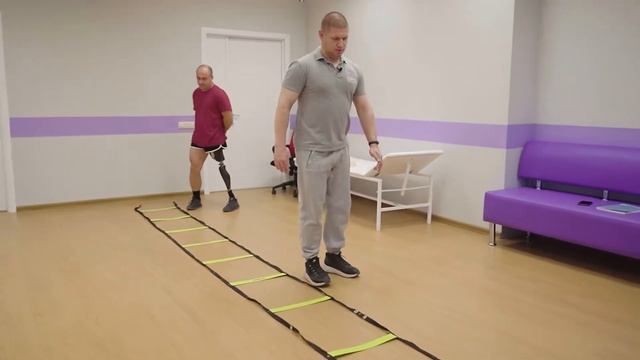 Упражнение с координационной лестницей 2