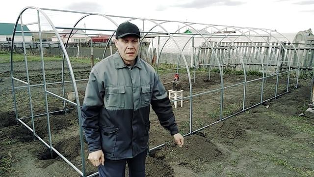 Теплица с открывающейся крышей. Стоит ли собирать теплицу самостоятельно...