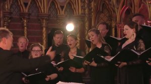 Crucifixus - Antonio Lotti - Tenebrae conducted by Nigel Short